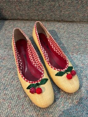 Yellow Cherry Embellished Women’s Flats